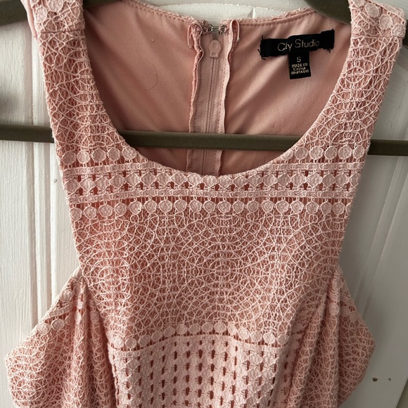 EUC City Studio Blush Lace Sleeveless Dress w/Asymmetrical Neckline, Lined - Picture 6 of 14